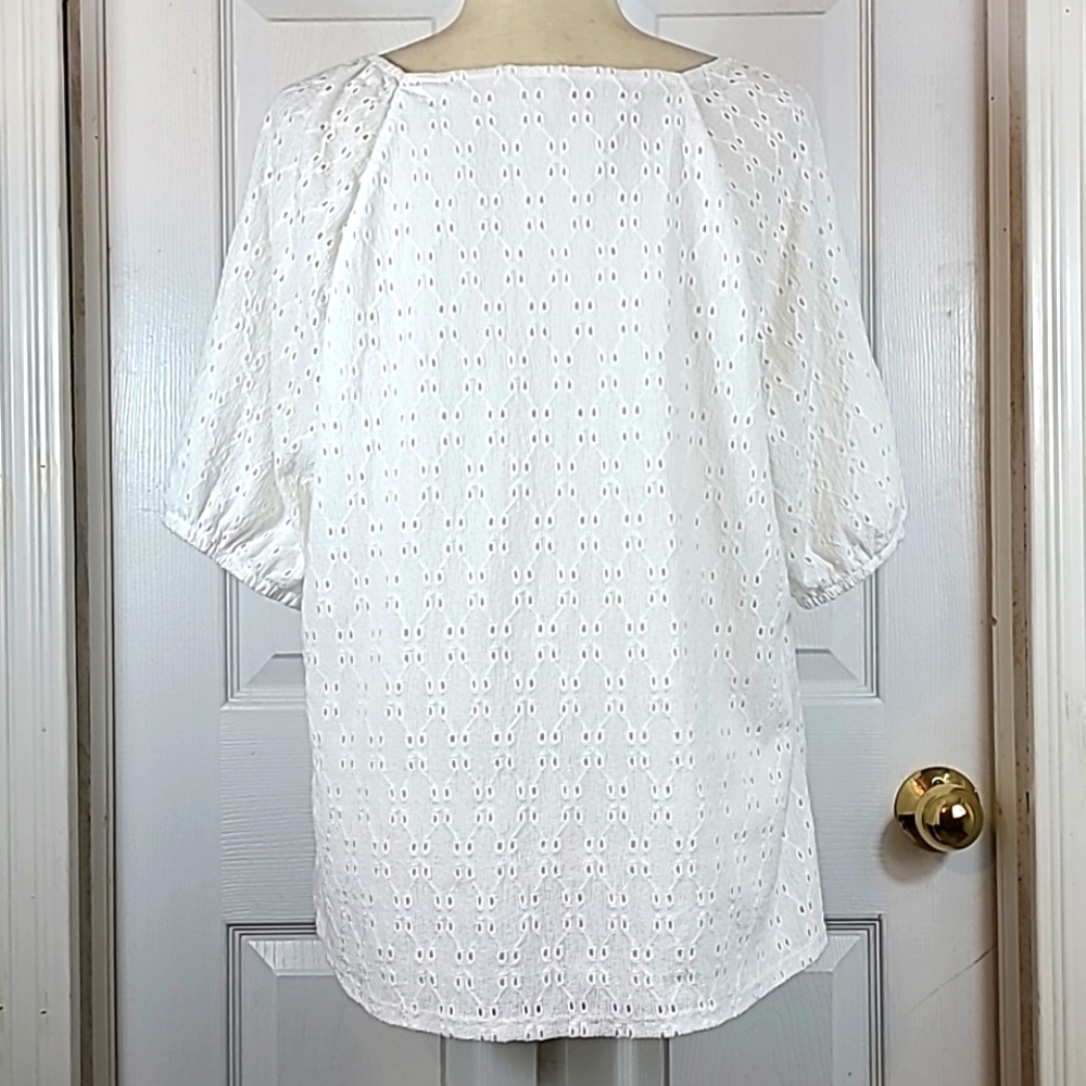 C Eyelet Blouse - Picture 5 of 10